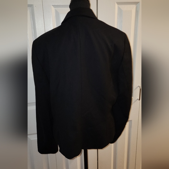 Black blazer - Picture 2 of 4